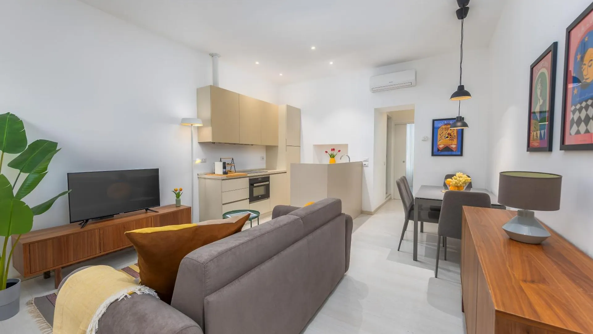 Gulli'S Apartment In Arco Della Pace 米兰 0*,