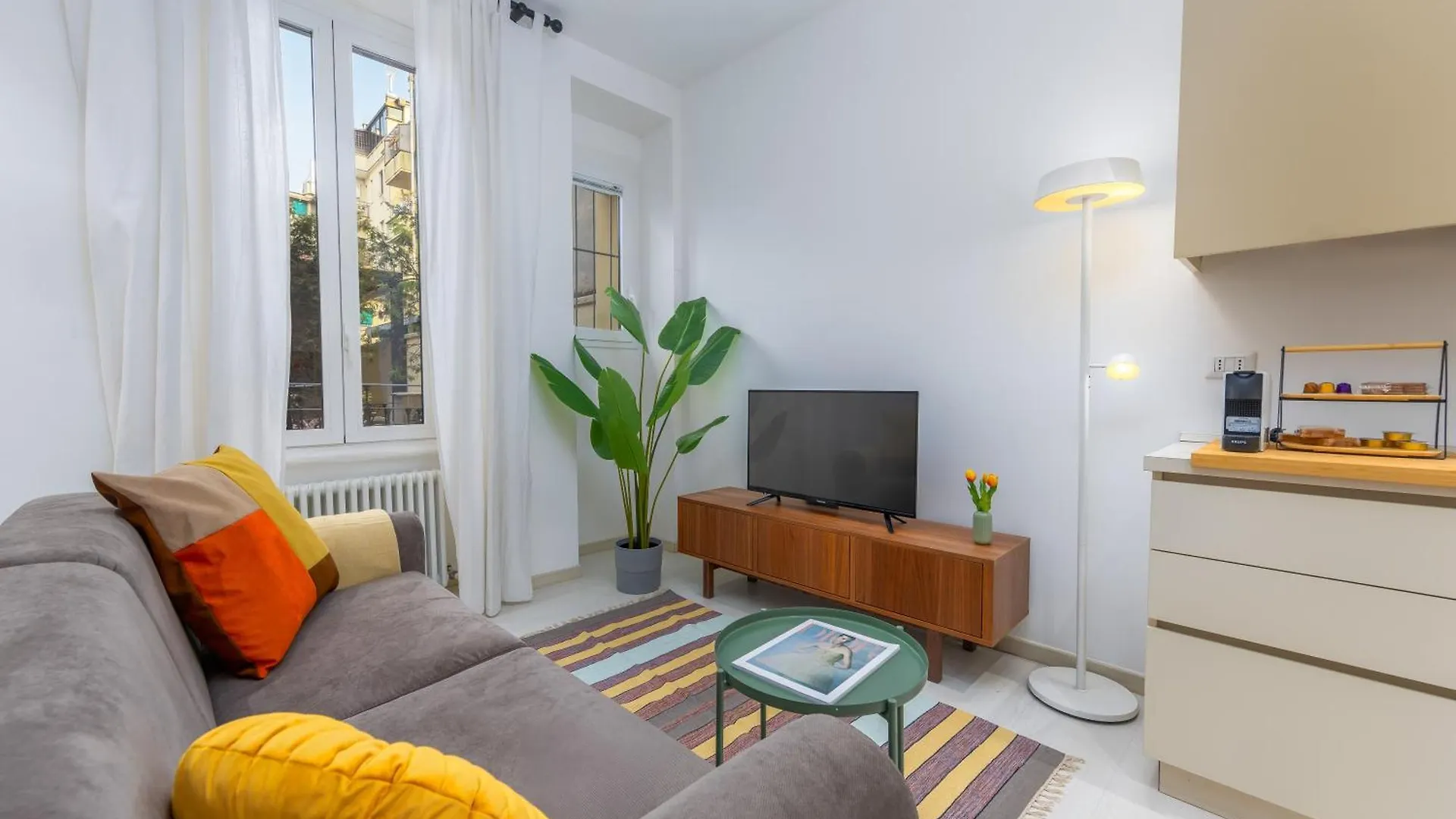 Gulli'S Apartment In Arco Della Pace 米兰