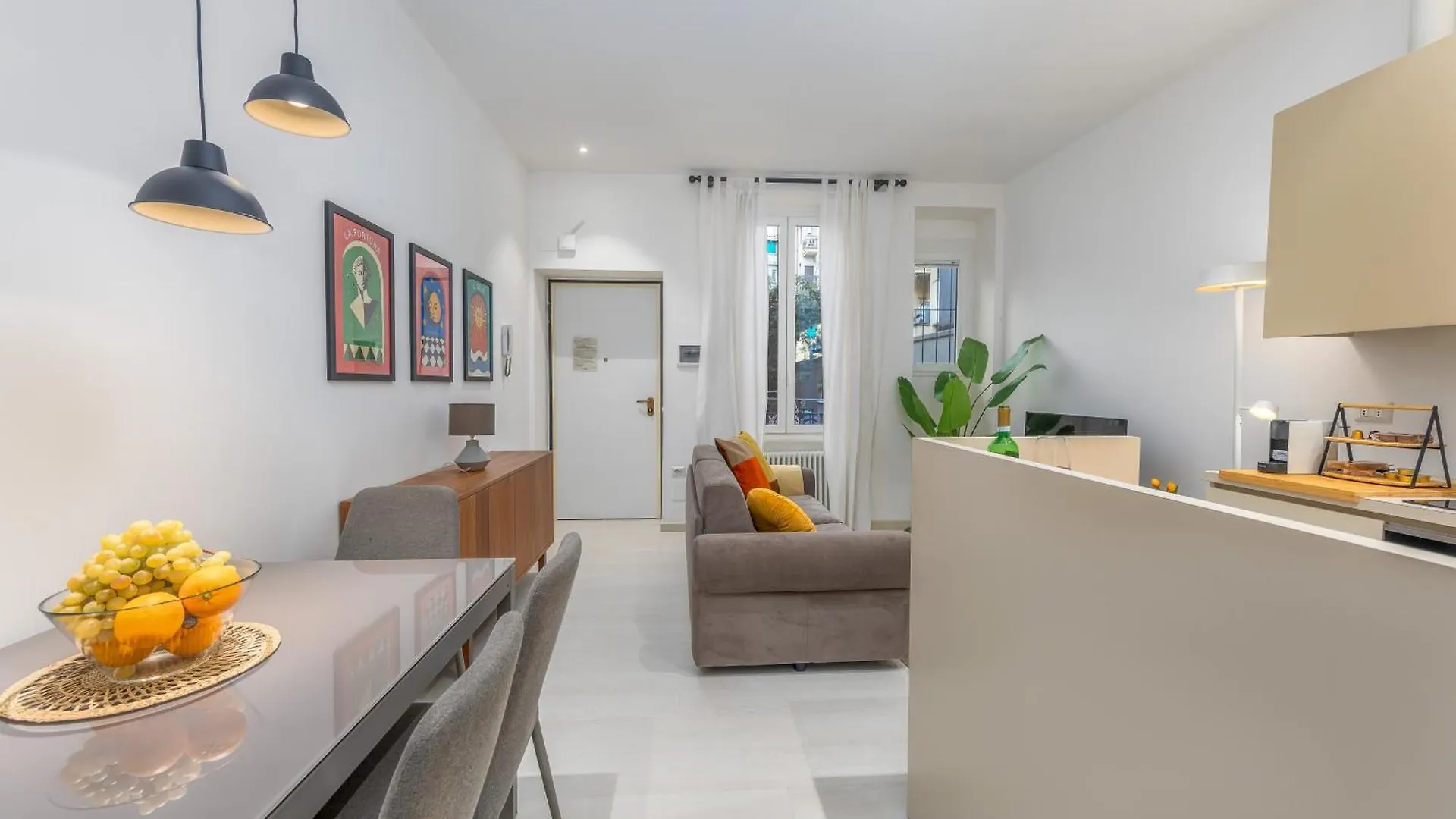 Gulli'S Apartment In Arco Della Pace 米兰